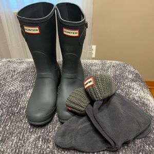 HUNTER boots and boot socks